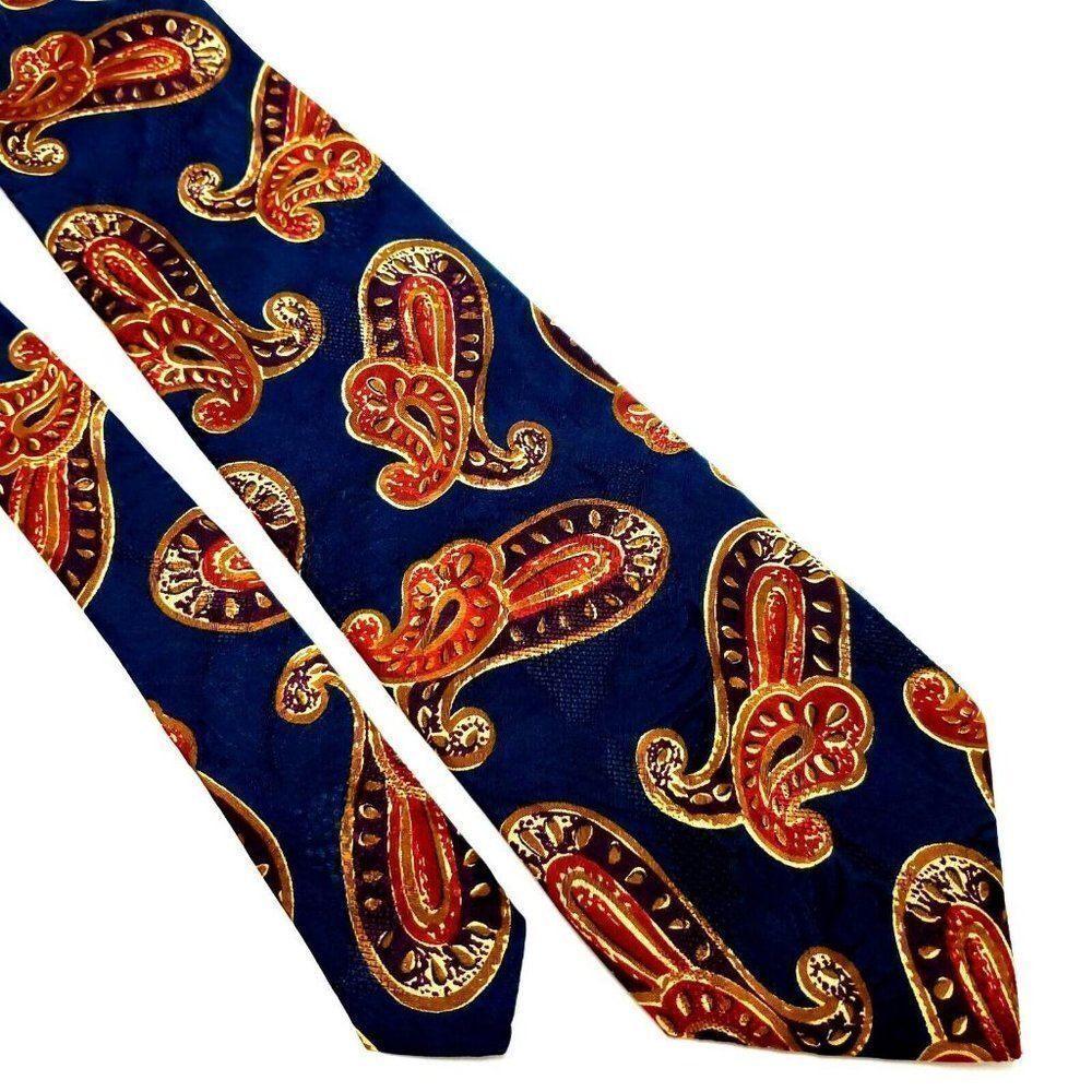 Aquascutum Londonâ Silk TieâBlueâPaisleyâPrint